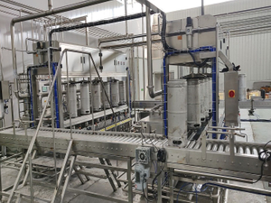 Ligne de lavage et de remplissage de fût de bière automatique